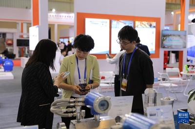 第六届中国(克拉玛依)国际石油天然气及石化技术装备展览会开幕